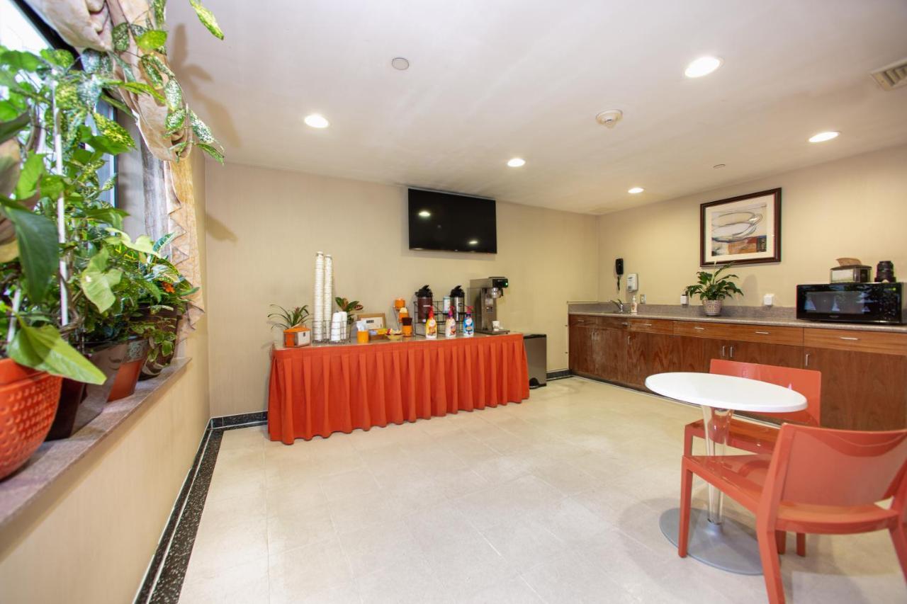 Hotel Le Jolie New York Bagian luar foto